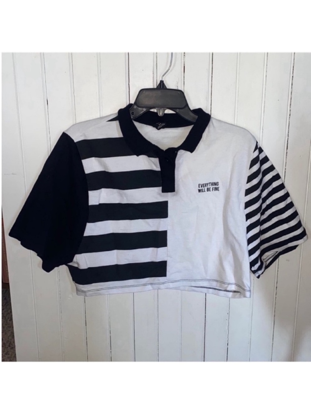 Urban Outfitters Cropped T-Shirt Black White Size M